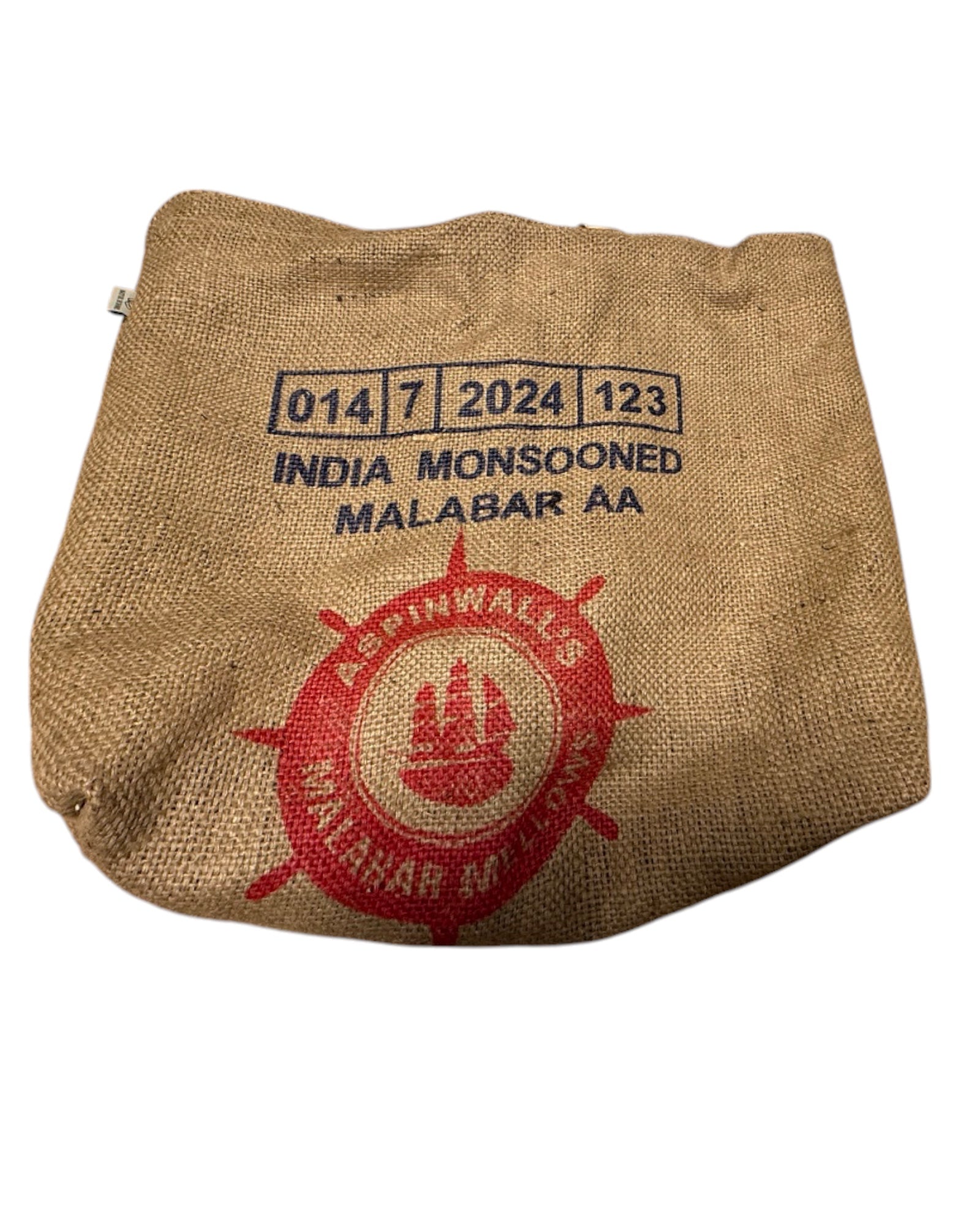 Sustainable shopping bag & beach bag – stylish, versatile and made from original coffee sacks