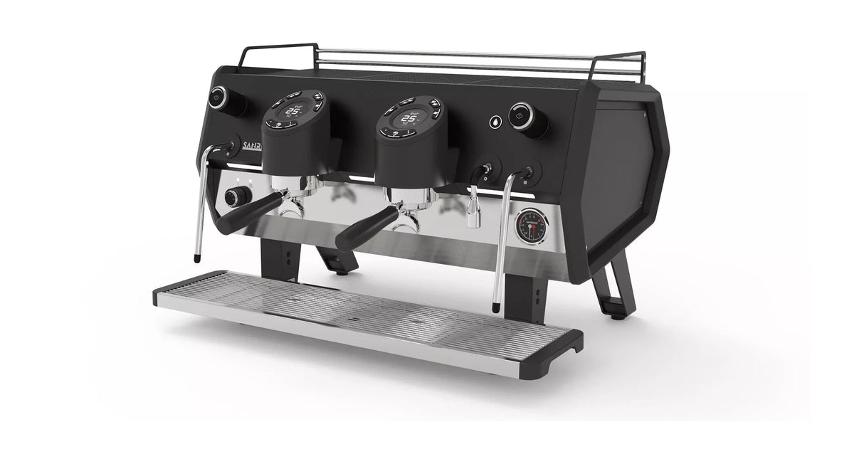 Sanremo D8, Total Black, 2 Gruppen, Ansicht von vorn rechts