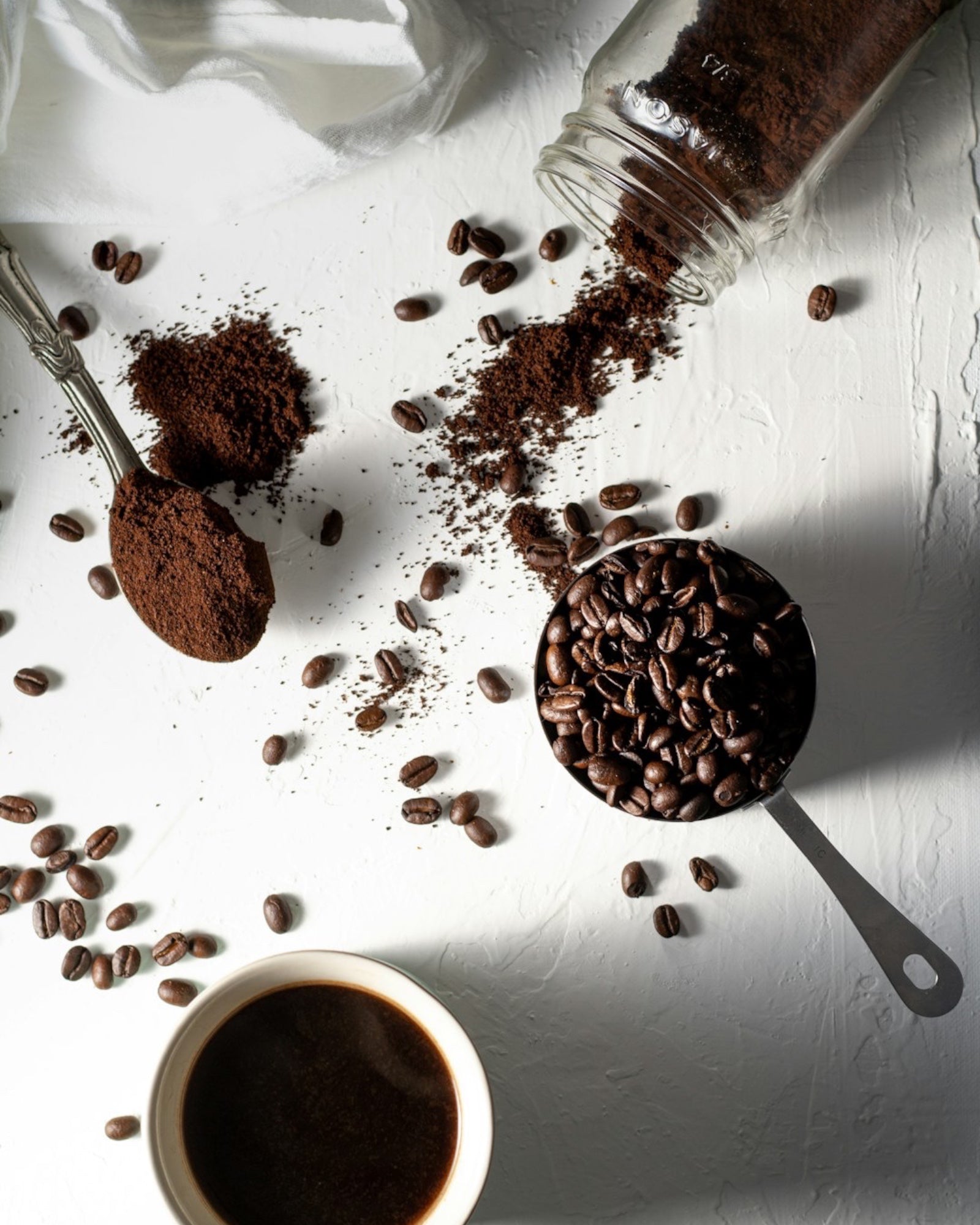 Frisch geröstete Bio-Kaffeebohnen richtig lagern – so bleiben deine Espressobohnen länger frisc